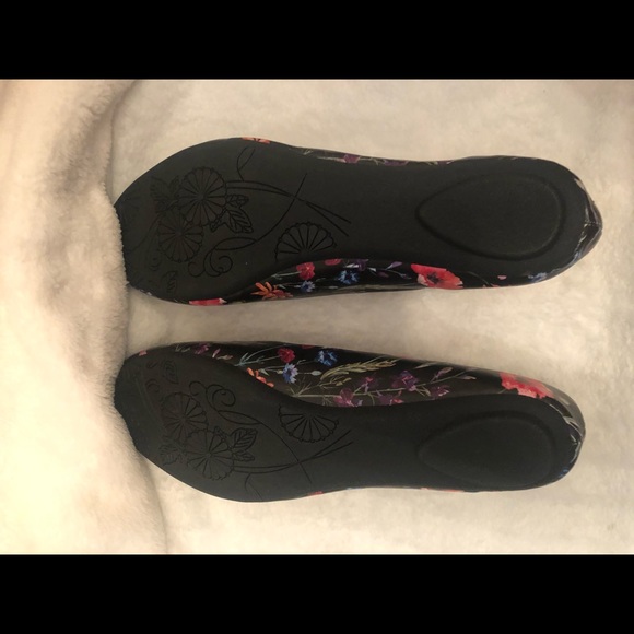 Steve Madden Heaven floral flats - Picture 4 of 6